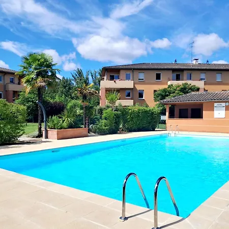Le Montauriol - Logement Avec Terrasse - Piscine -tennis - Place De Parking Privee Montauban